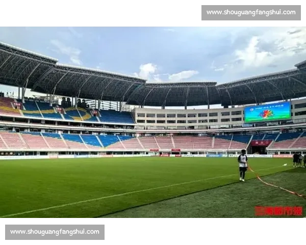 湘超开幕贺龙沸腾 汪涵主持见证长沙首胜