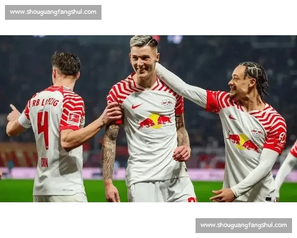 红魔对决德甲劲旅曼联迎战莱比锡红牛欧冠小组赛生死战前瞻